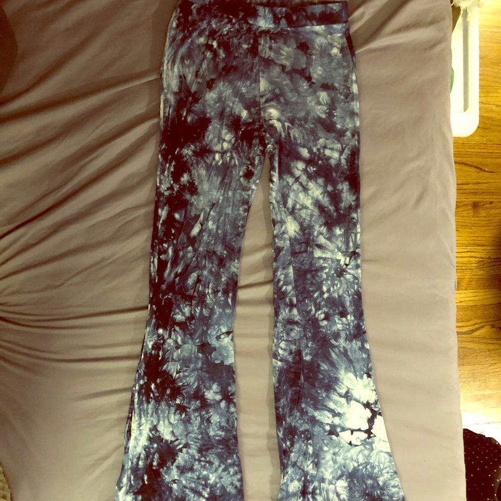 SHEIN Flared yoga pants